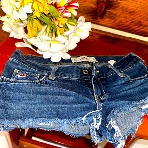 Hollister shorts size 1